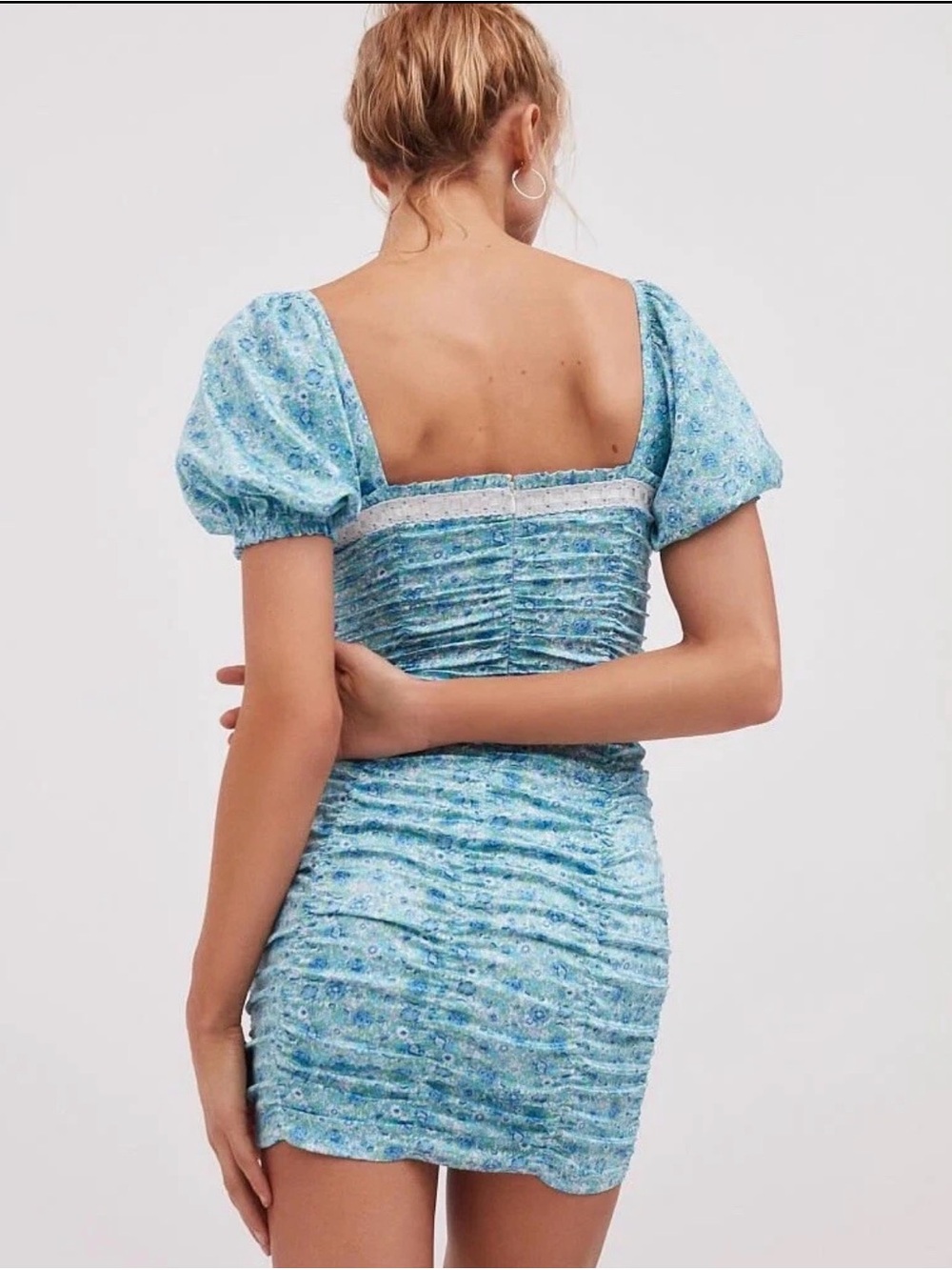 For Love & Lemons Victoria’s Secret Alana Ruched Blue Floral Dress - Picture 6 of 6